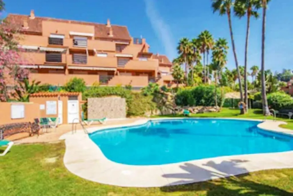 Atico Duplex De Lujo- Casares Costa- Costa Del Sol Villa
